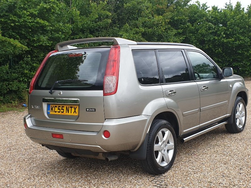 Nissan x trail columbia